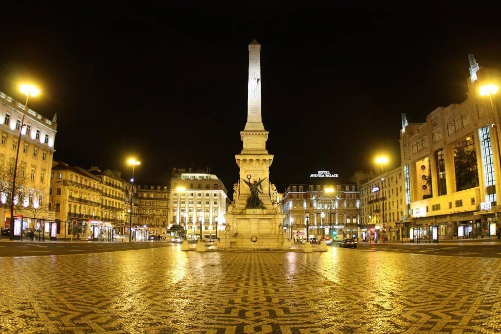 Urban Chic In The Heart Of Historic Lissabon