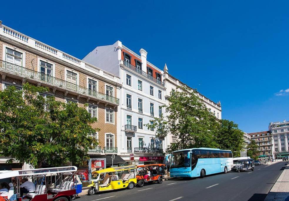 Urban Chic In The Heart Of Historic *